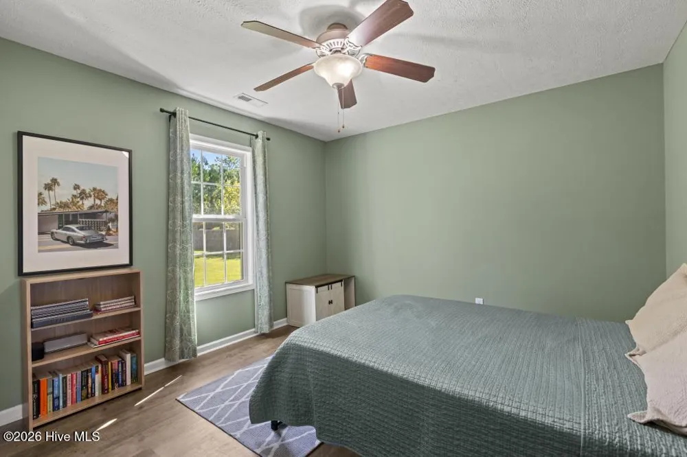 212 Marsh Haven Drive Sneads Ferry, NC 28460