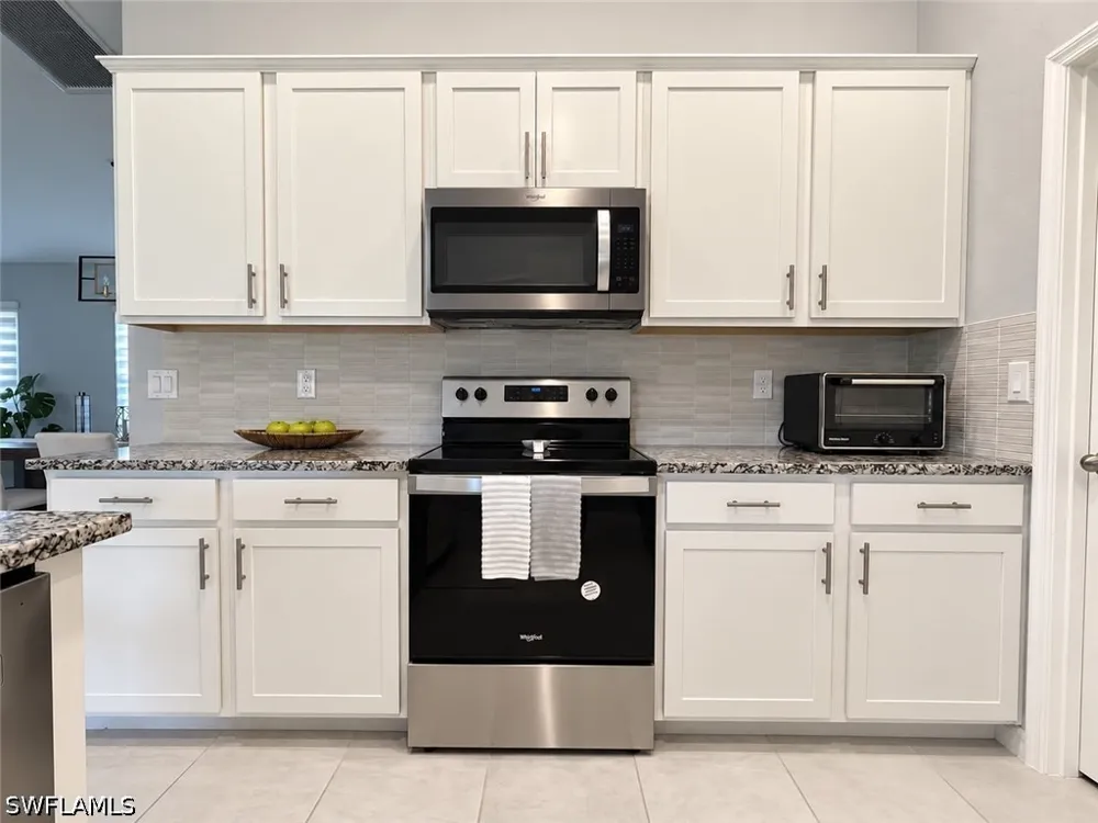SW 19th Place Cape Coral, FL 33991