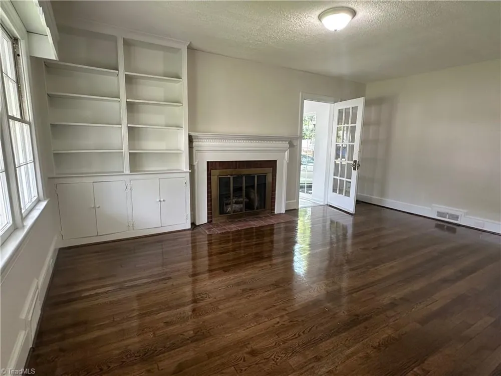 1900 Peachtree Street Winston-Salem, NC 27107