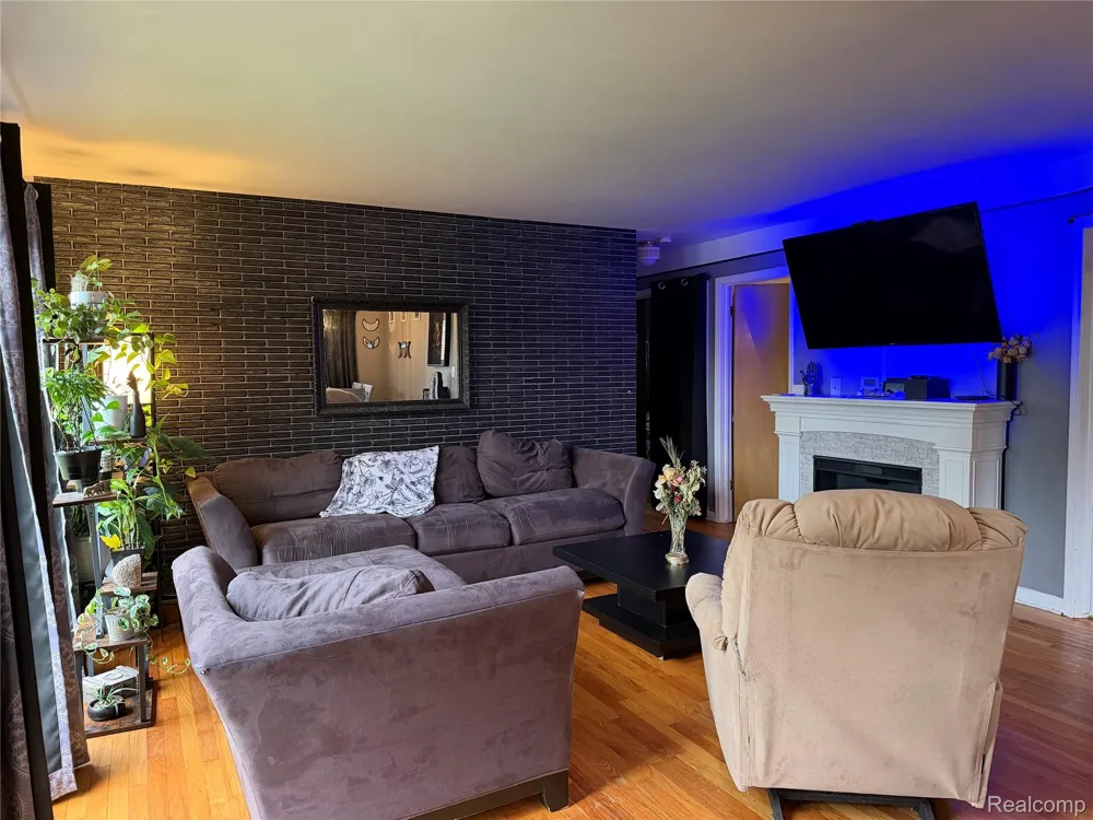 32833 Merritt Drive Westland City, MI 48185