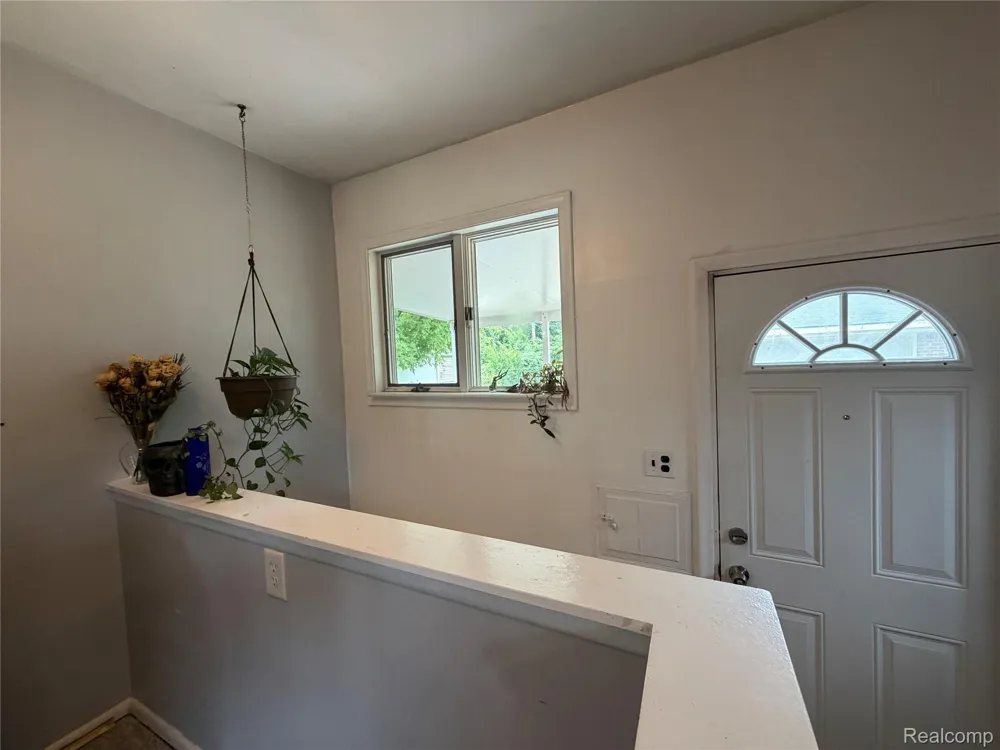 32833 Merritt Drive Westland City, MI 48185