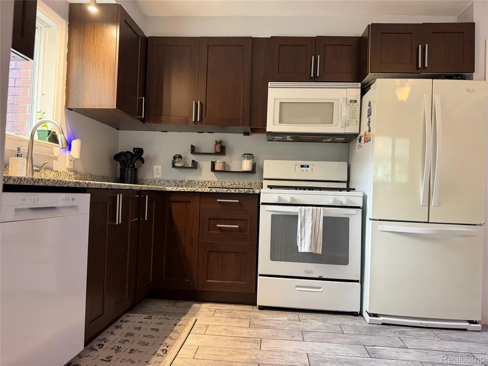 32833 Merritt Drive Westland City, MI 48185
