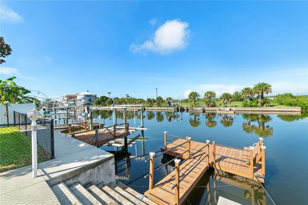 15723 DONZI DRIVE Hudson, FL 34667