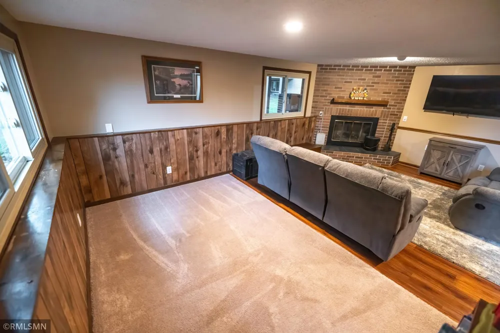 5107 148th Street W Apple Valley, MN 55124