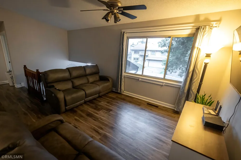 5107 148th Street W Apple Valley, MN 55124