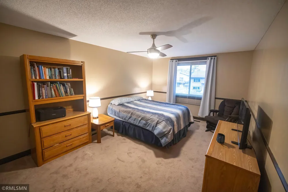 5107 148th Street W Apple Valley, MN 55124