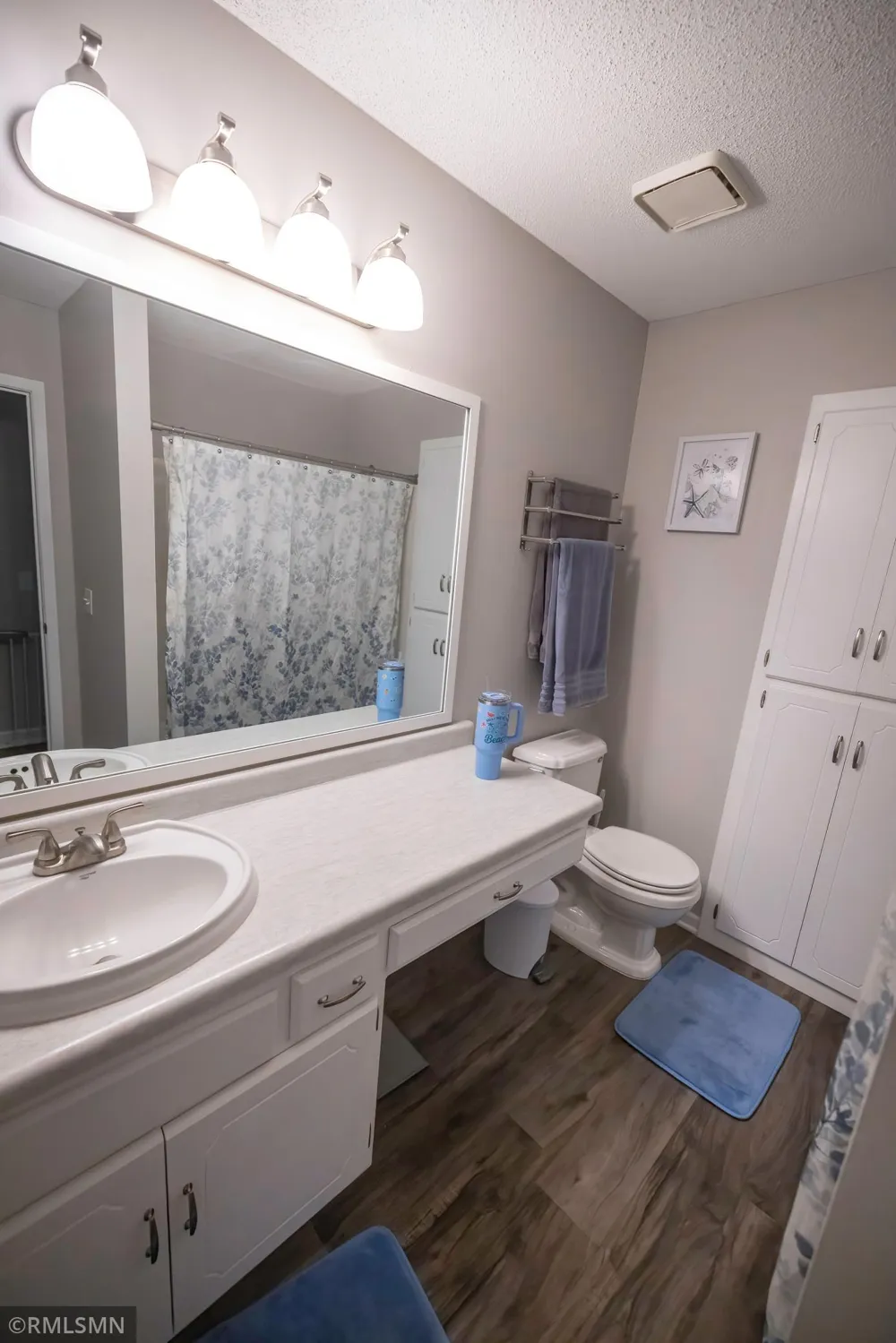 5107 148th Street W Apple Valley, MN 55124