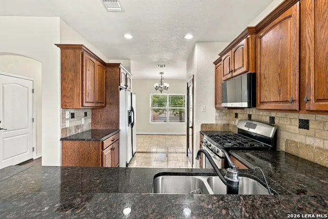 5922 WAYVIEW ST San Antonio, TX 78220