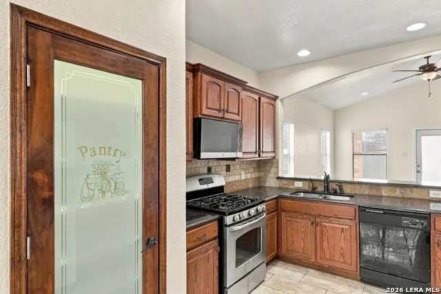5922 WAYVIEW ST San Antonio, TX 78220