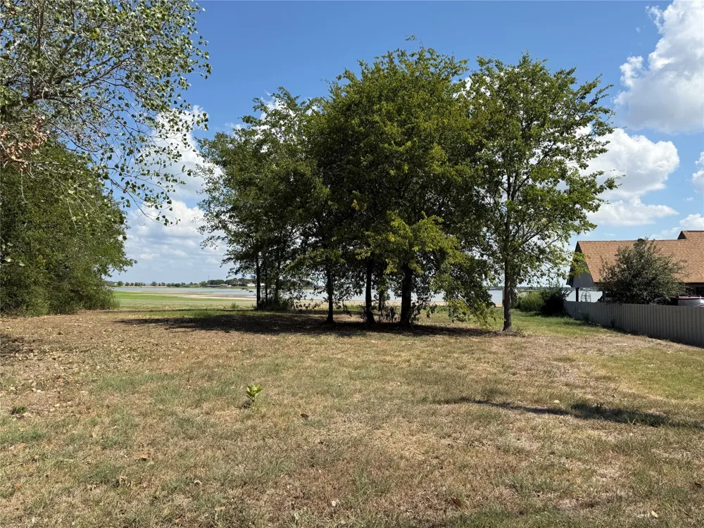 456 Causeway View Seven Points, TX 75143