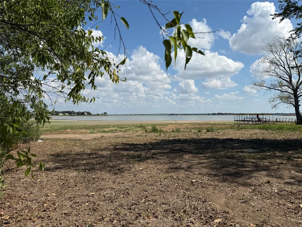 456 Causeway View Seven Points, TX 75143