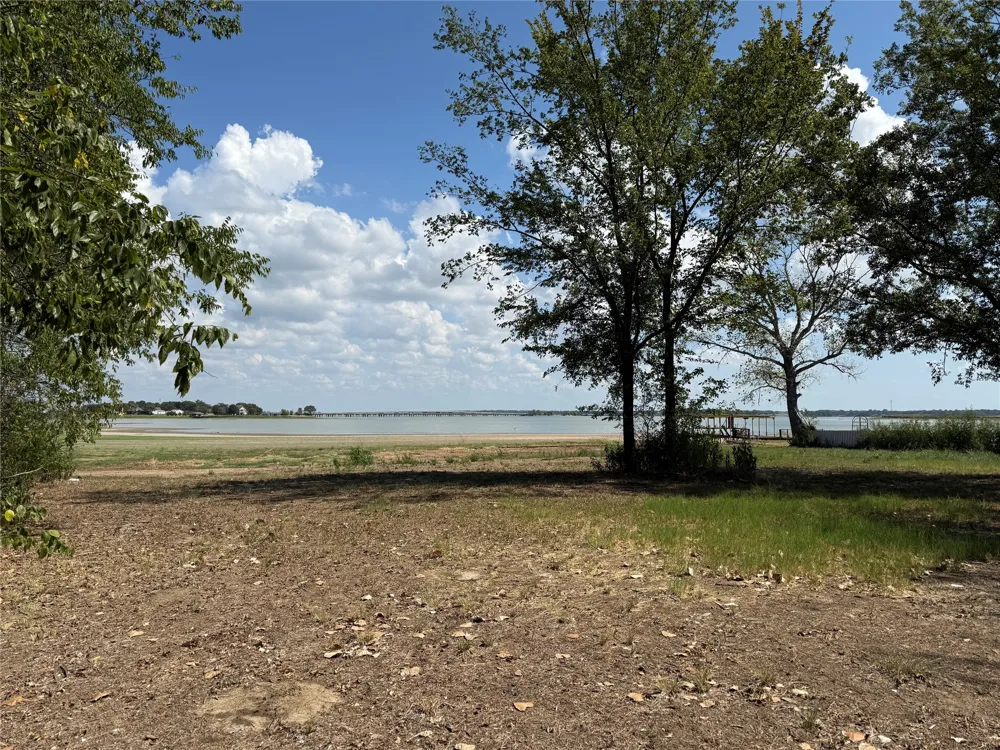 456 Causeway View Seven Points, TX 75143