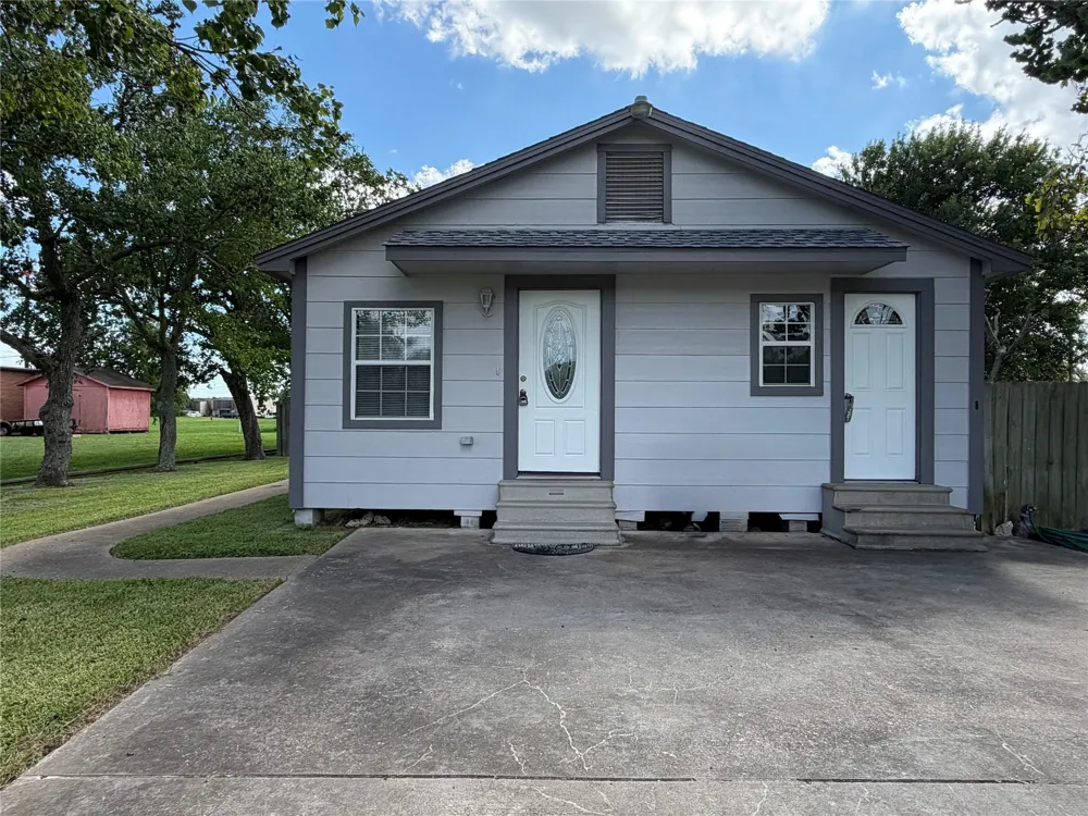 211 S Avenue C Freeport, TX 77541