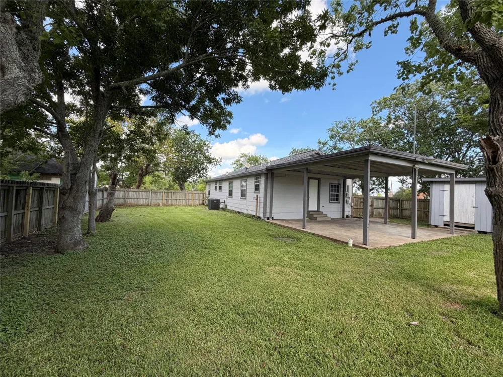 211 S Avenue C Freeport, TX 77541