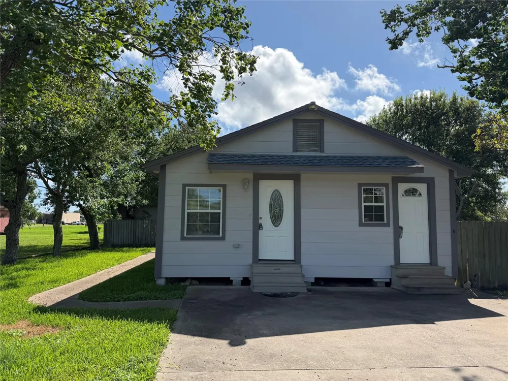 211 S Avenue C Freeport, TX 77541