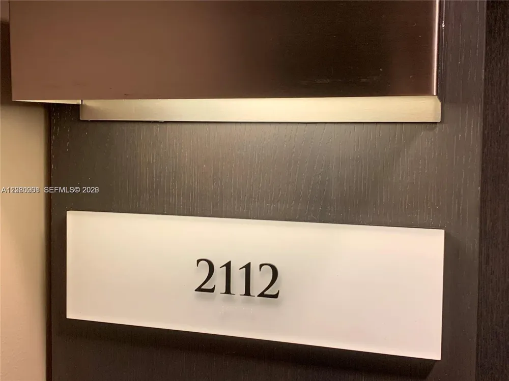 900 Biscayne Blvd #2112 Miami, FL 33132