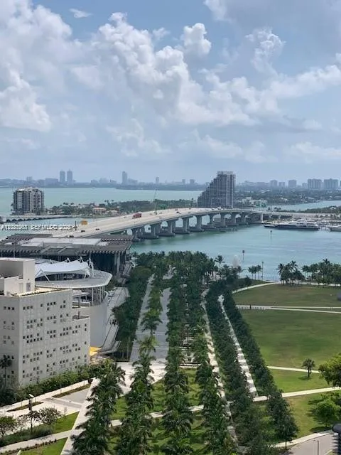 900 Biscayne Blvd #2112 Miami, FL 33132