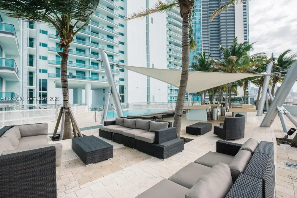 900 Biscayne Blvd #2112 Miami, FL 33132