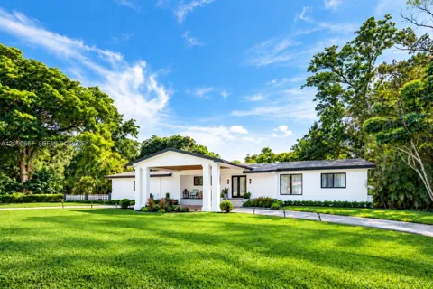 20 Hibiscus Ct