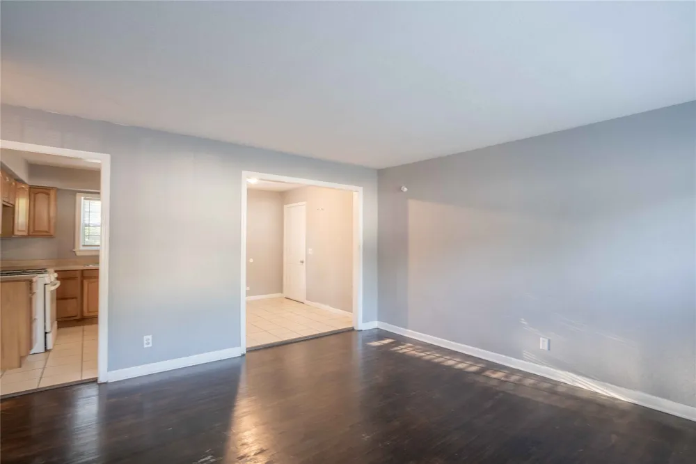 4652 Main Street Tulsa, OK 74126