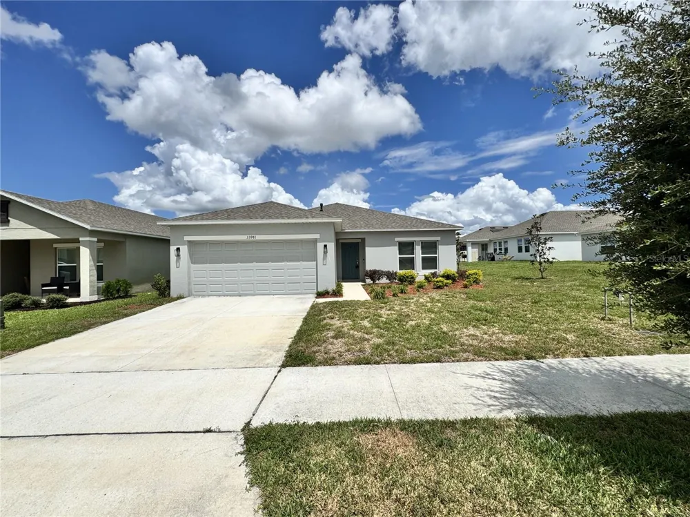 33981 SKY BLOSSOM CIRCLE Leesburg, FL 34788