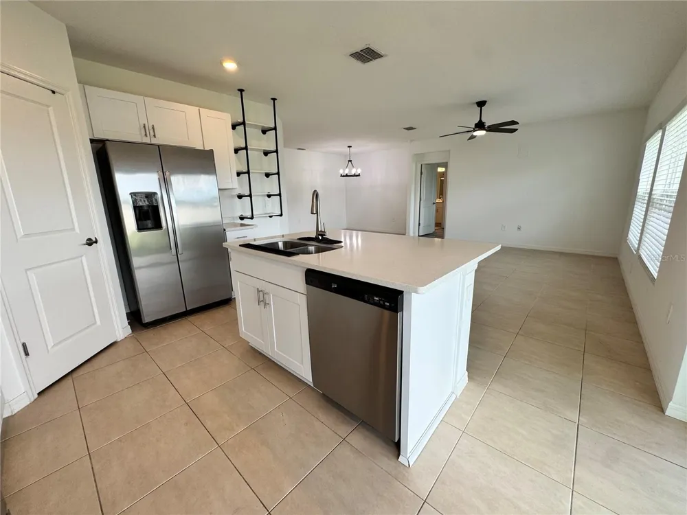 33981 SKY BLOSSOM CIRCLE Leesburg, FL 34788