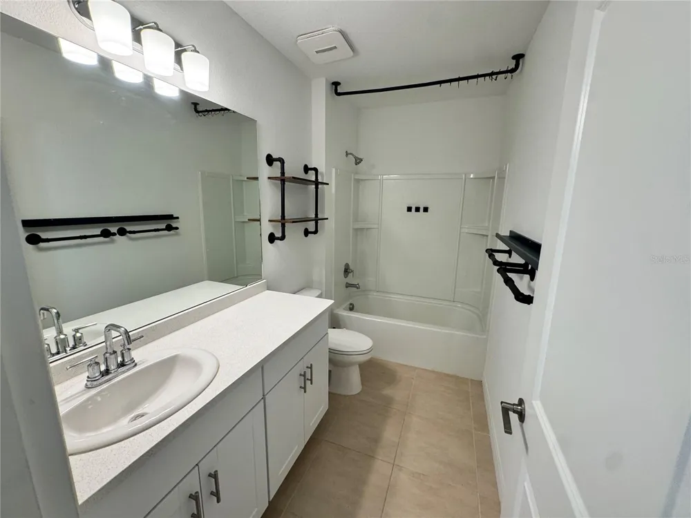 33981 SKY BLOSSOM CIRCLE Leesburg, FL 34788