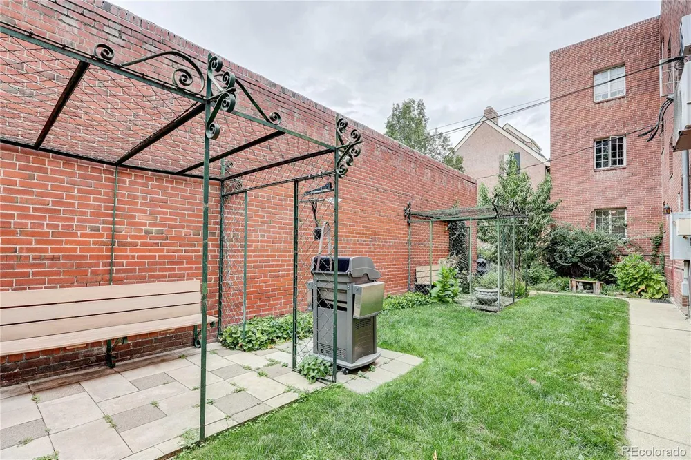 949 Emerson Street #8 Denver, CO 80218