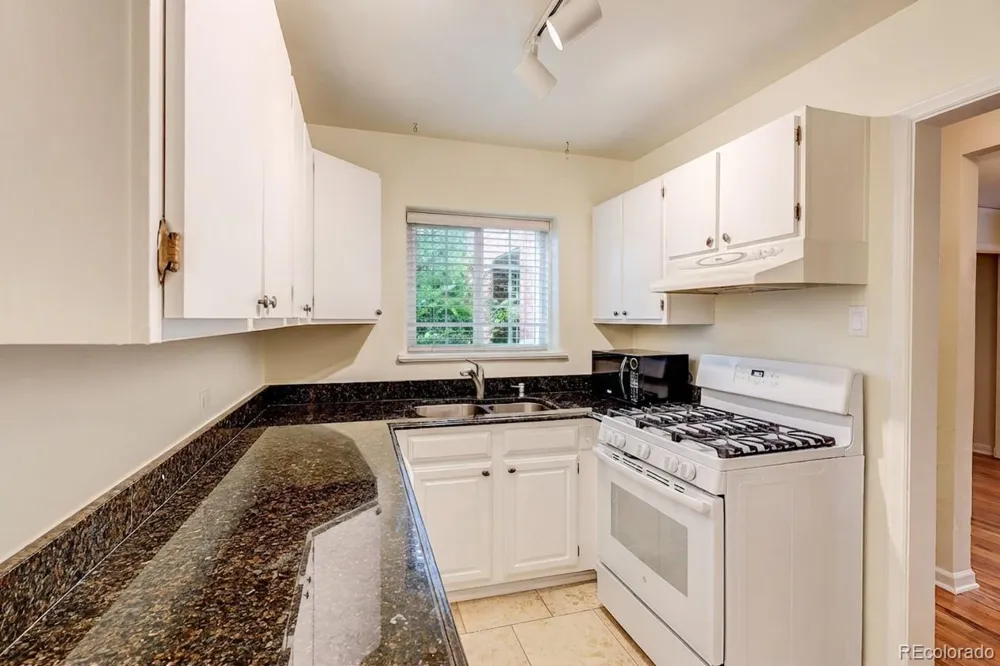 949 Emerson Street #8 Denver, CO 80218