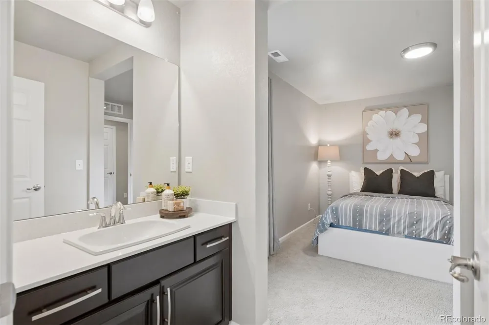 23877 E Rocky Top Avenue Aurora, CO 80016