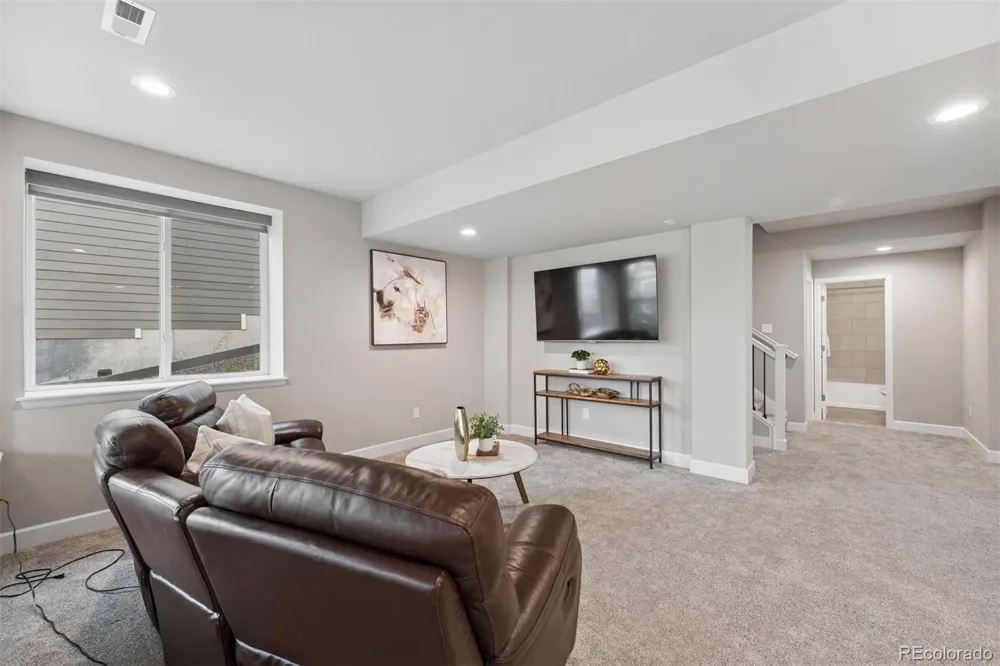 23877 E Rocky Top Avenue Aurora, CO 80016