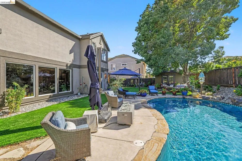 1587 Dawnview Dr Brentwood, CA 94513