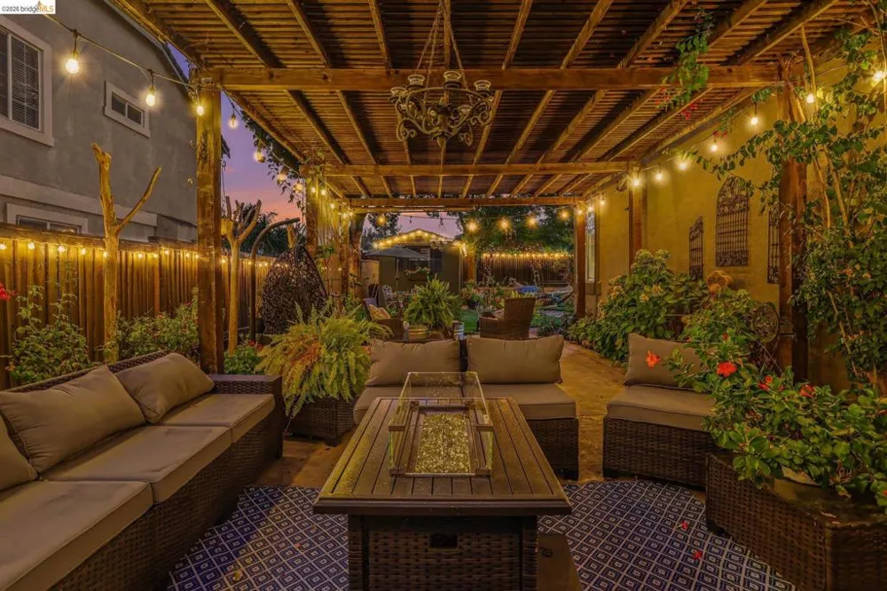 1587 Dawnview Dr Brentwood, CA 94513