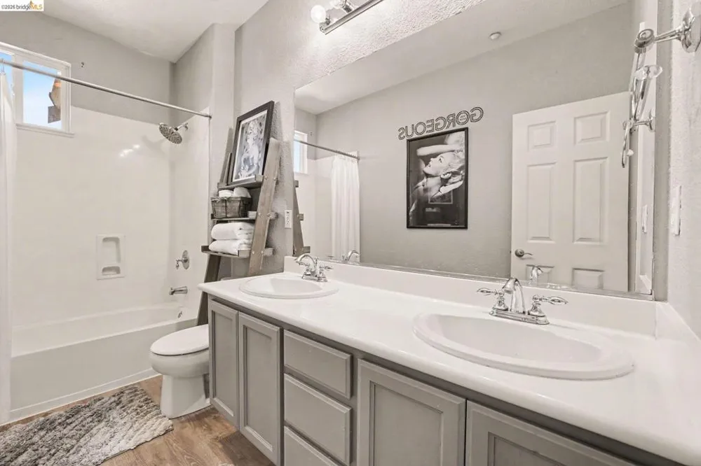 1587 Dawnview Dr Brentwood, CA 94513