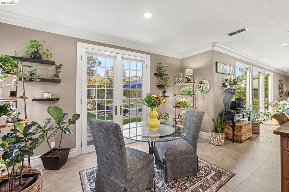 1587 Dawnview Dr Brentwood, CA 94513