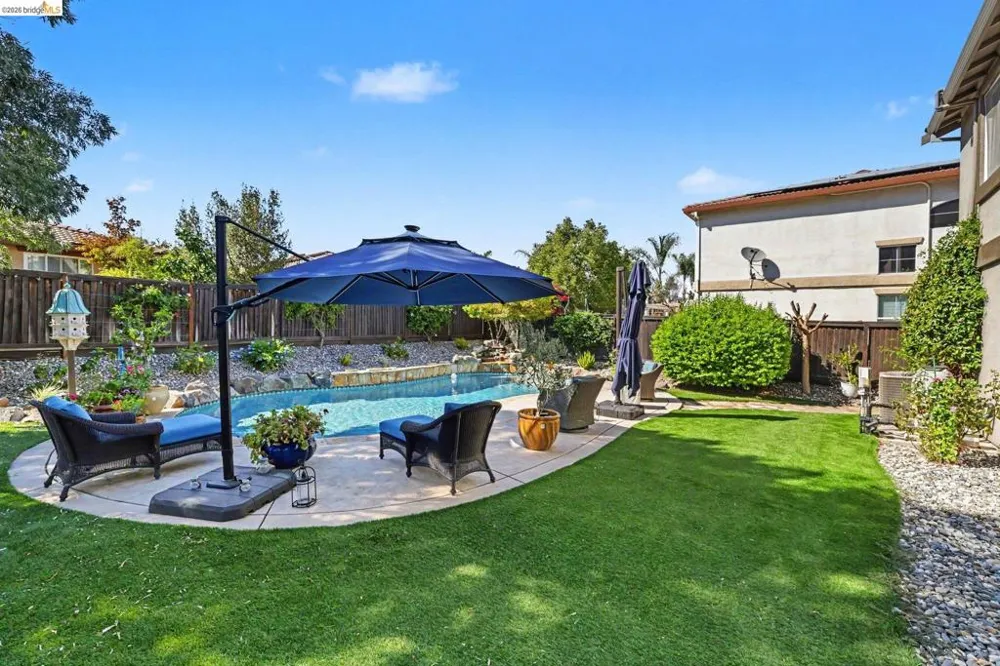 1587 Dawnview Dr Brentwood, CA 94513