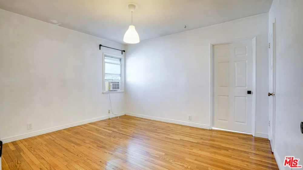 6632 W 87th Street Los Angeles, CA 90045