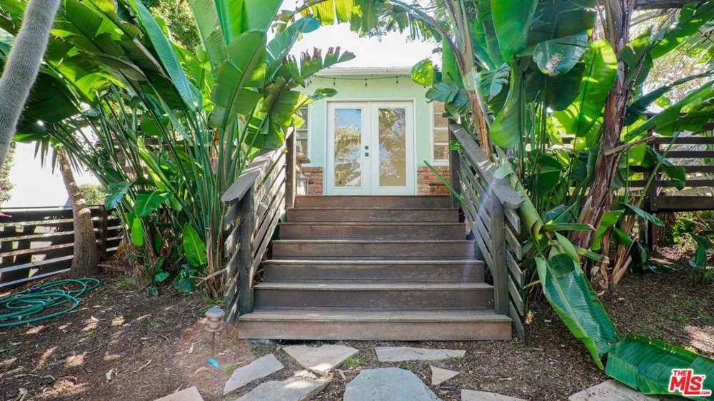 6632 W 87th Street Los Angeles, CA 90045