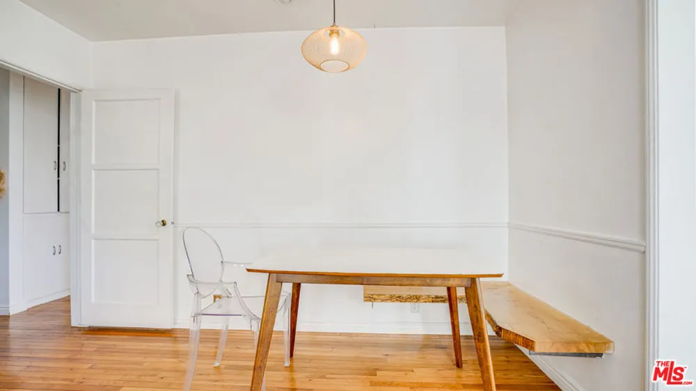 6632 W 87th Street Los Angeles, CA 90045
