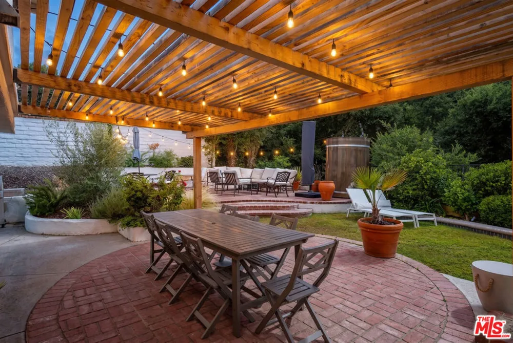 4441 Park Alisal Calabasas, CA 91302
