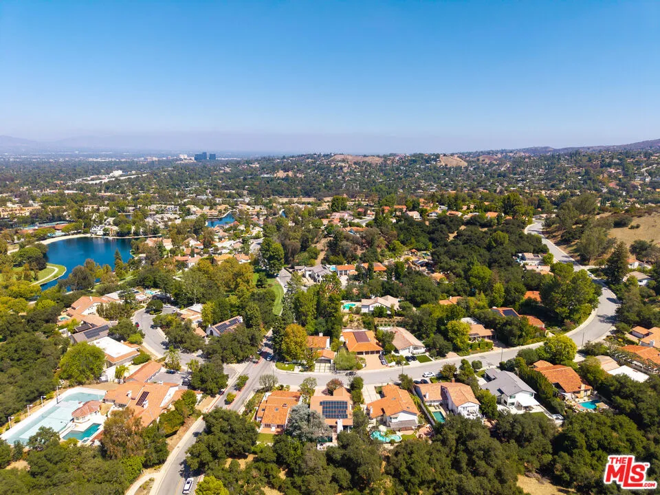4441 Park Alisal Calabasas, CA 91302