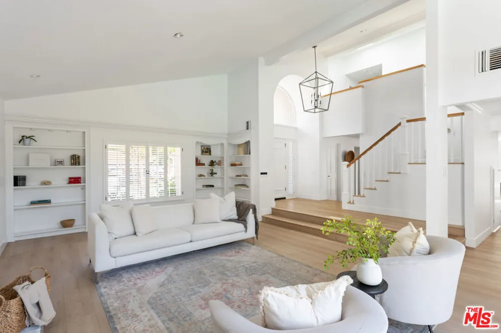 4441 Park Alisal Calabasas, CA 91302