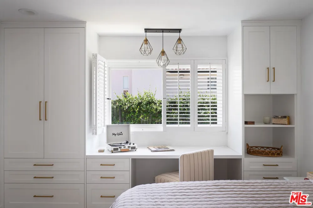 4441 Park Alisal Calabasas, CA 91302