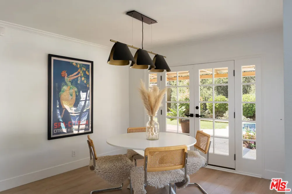 4441 Park Alisal Calabasas, CA 91302