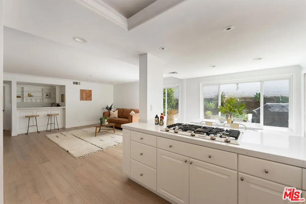 4441 Park Alisal Calabasas, CA 91302