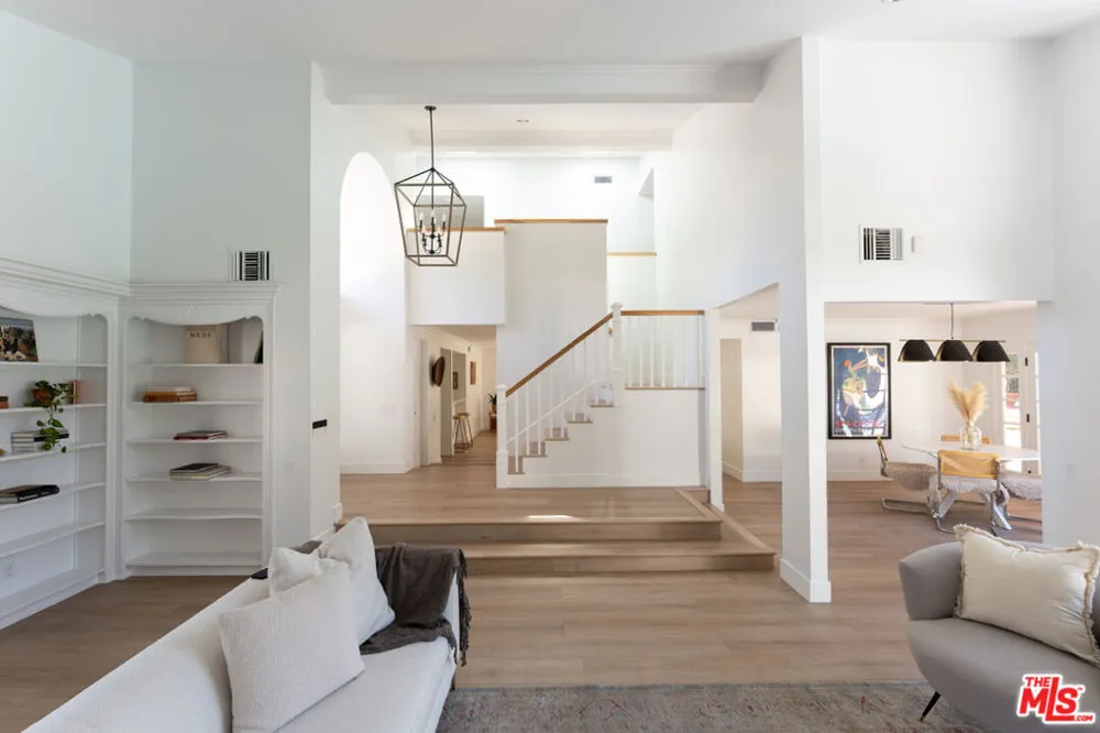 4441 Park Alisal Calabasas, CA 91302
