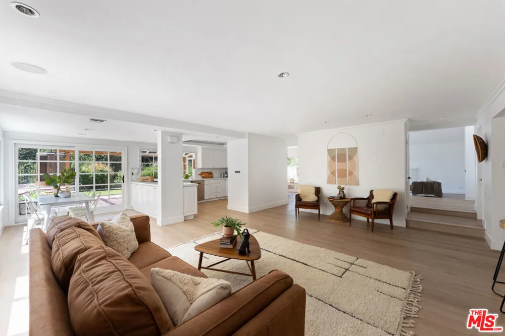 4441 Park Alisal Calabasas, CA 91302
