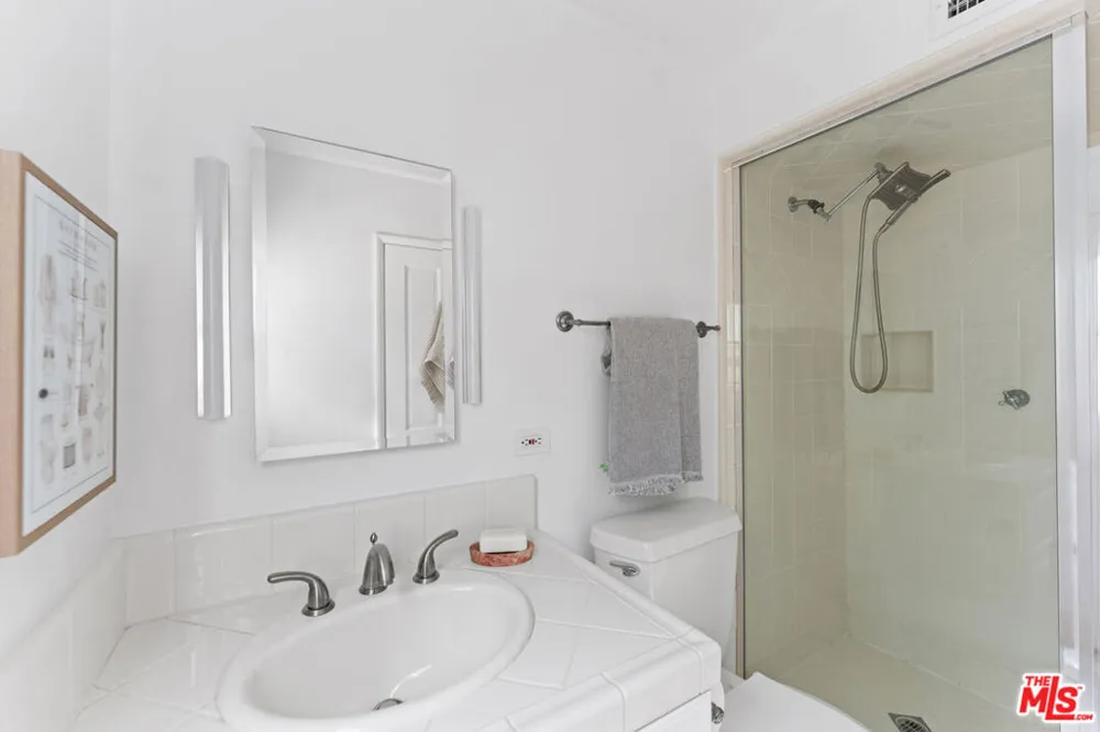 4441 Park Alisal Calabasas, CA 91302