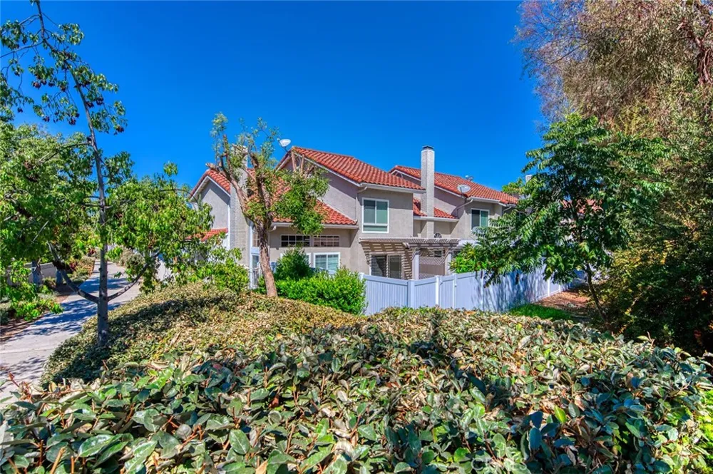 28 Wild Horse Loop Rancho Santa Margarita, CA 92688