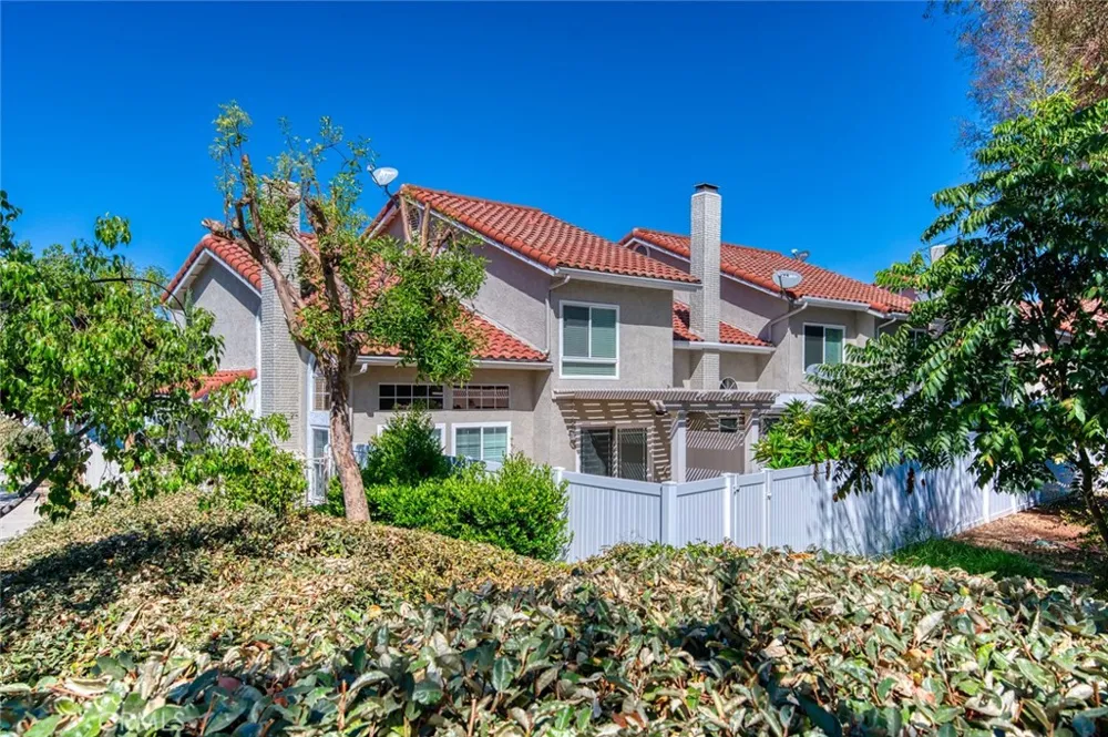 28 Wild Horse Loop Rancho Santa Margarita, CA 92688